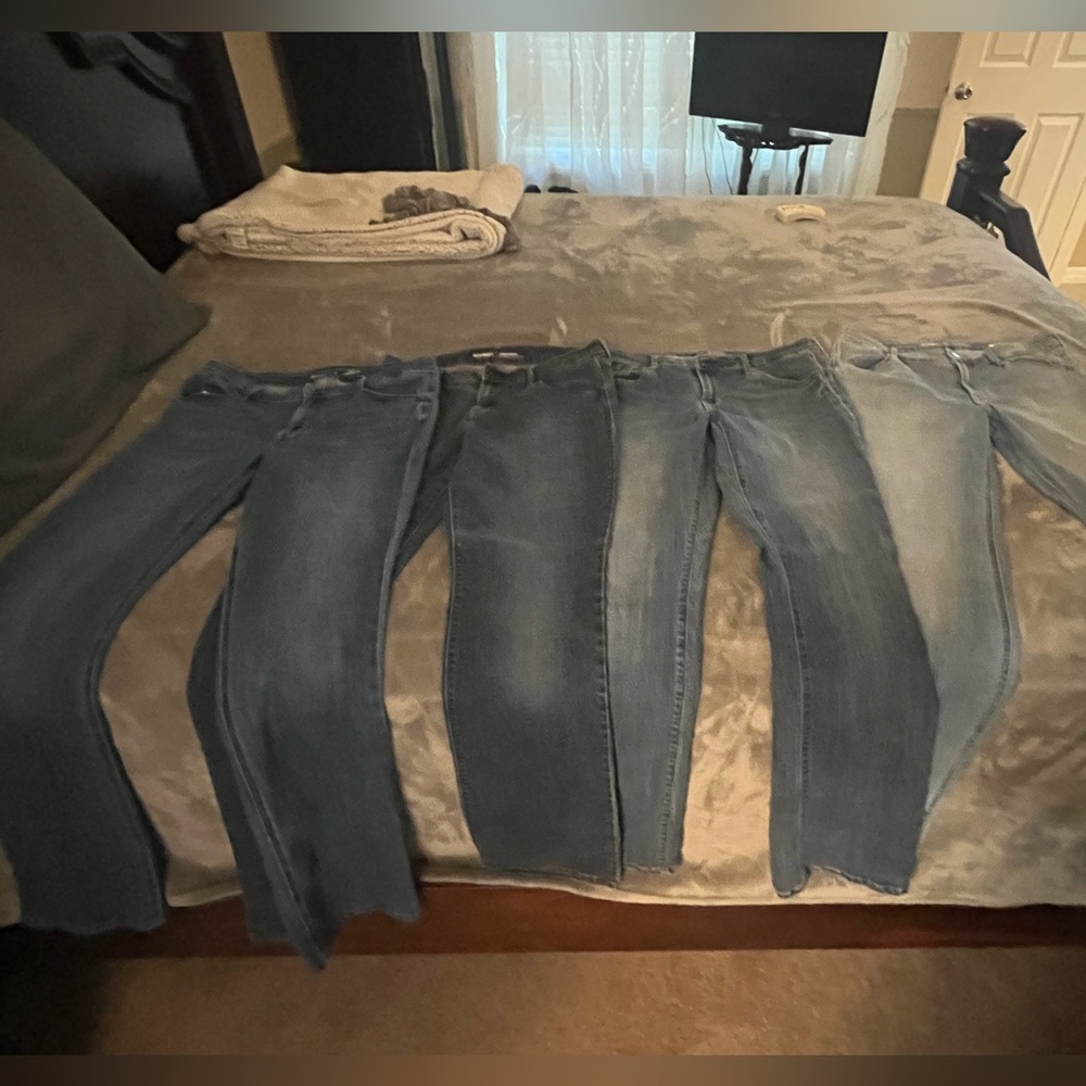 Lot of 4 Old Navy boot cut jeans